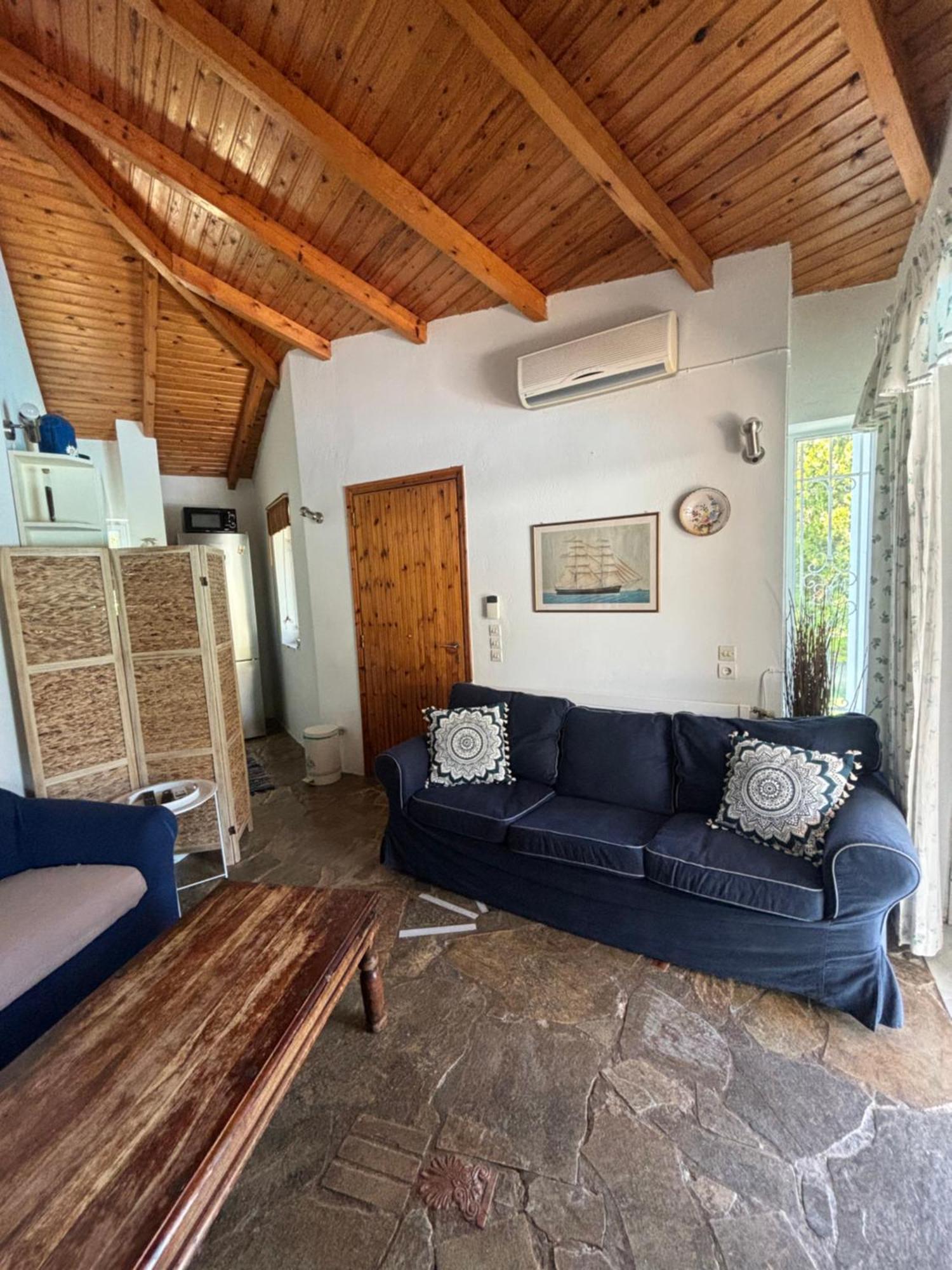 Country House With Pool And Big Garden Oropos Esterno foto